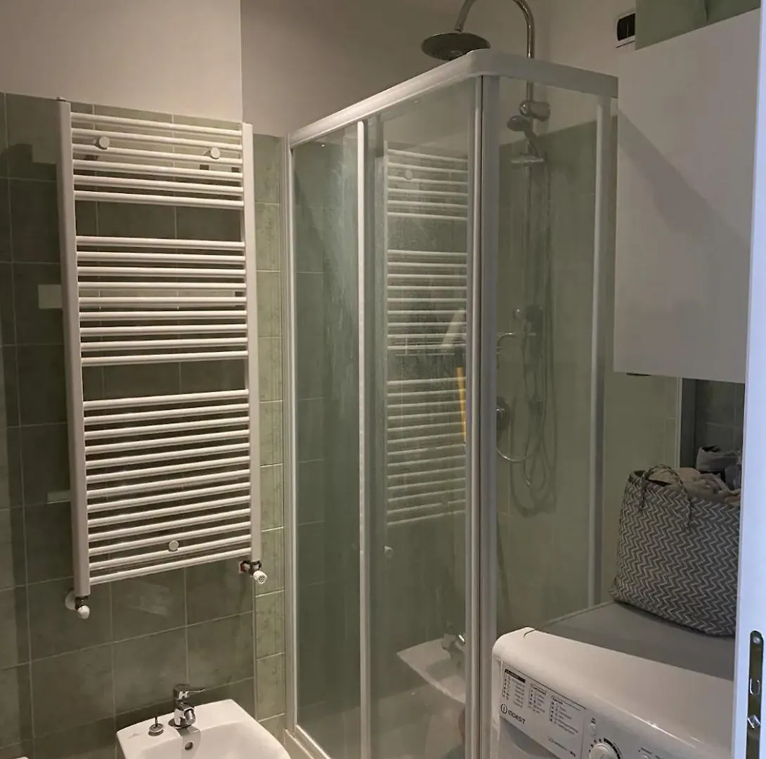 Entire House - Cute And Modern Flat, Very Well Connected To The City Center Milan 0*,  Italy