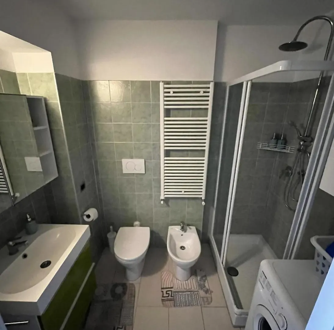 Entire House - Cute And Modern Flat, Very Well Connected To The City Center Milano